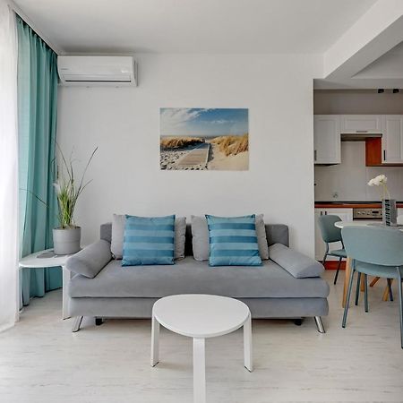 Apartamenty Jelitkowski Dwor กดัญสก์ ภายนอก รูปภาพ