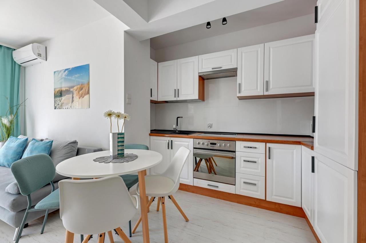 Apartamenty Jelitkowski Dwor กดัญสก์ ภายนอก รูปภาพ