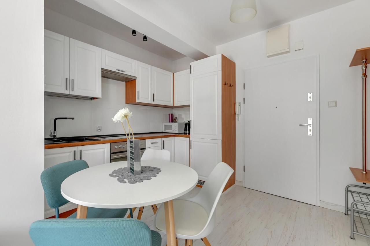 Apartamenty Jelitkowski Dwor กดัญสก์ ภายนอก รูปภาพ
